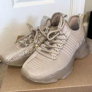 Steve Madden Maxima Blush Multi Sneaker 8.5